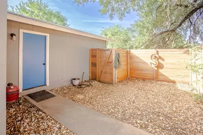 2003 Conestoga Trail #B, Austin, TX 78744 - Photo 16