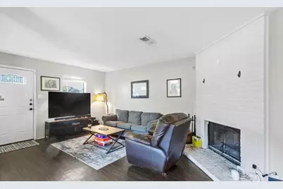 2003 Conestoga Trail #B, Austin, TX 78744 - Photo 6