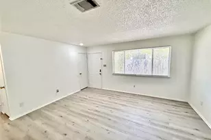 403 Country Aire Dr, Round Rock, TX 78664 - Photo 4