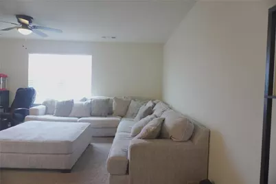 14300 Prairie Sod Lane, Elgin, TX 78621 - Photo 18