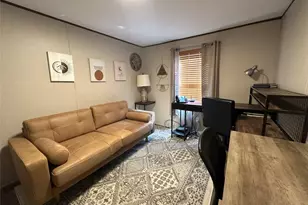 717 East Lafayette St, La Grange, TX 78945 - Photo 10