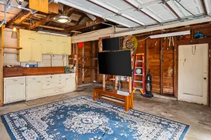 1612 Meadow Ln, Taylor, TX 76574 - Photo 30