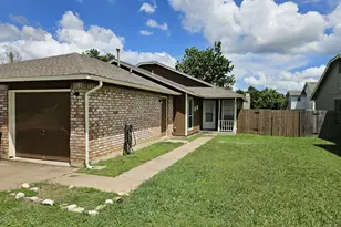 805 Lexington Rd, Elgin, TX 78621 - Photo 1
