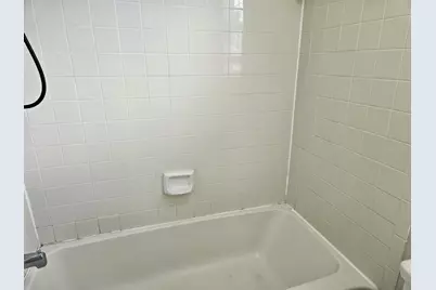 805 Lexington Road #B, Elgin, TX 78621 - Photo 6