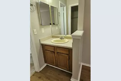 805 Lexington Road #B, Elgin, TX 78621 - Photo 6