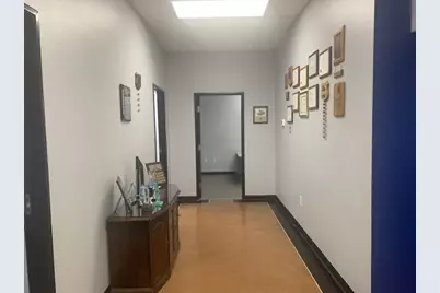 8011 Brodie Lane, Austin, TX 78745 - Photo 10