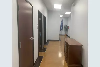 8011 Brodie Lane, Austin, TX 78745 - Photo 14