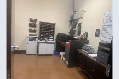 8011 Brodie Lane, Austin, TX 78745 - Photo 8