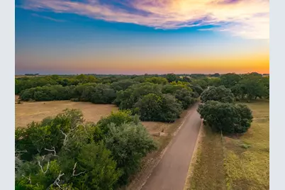 1830 Holub Road, Schulenburg, TX 78956 - Photo 4