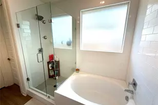 228 Indian Shoal Dr, Georgetown, TX 78628 - Photo 10