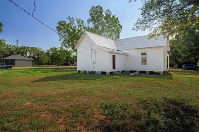 302 Washington Street, Smithville, TX 78957 - Photo 20