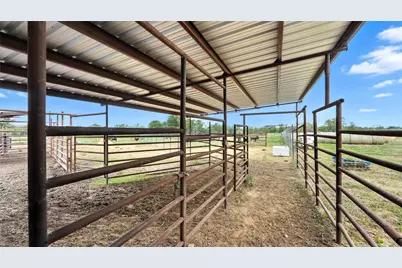 000 Watterson Road, Red Rock, TX 78662 - Photo 14
