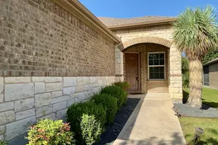 411 Kickapoo Creek Ln, Georgetown, TX 78633 - Photo 2