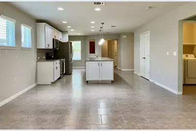 411 Kickapoo Creek Lane, Georgetown, TX 78633 - Photo 8