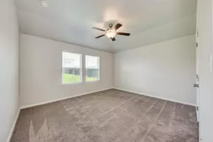 524 Longmount Cv, Liberty Hill, TX 78642 - Photo 20