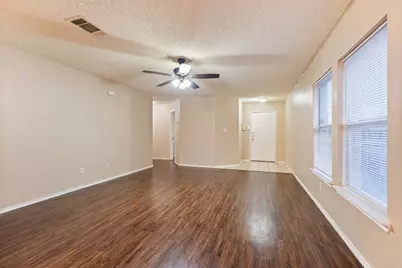 1236 Hughmont Drive, Pflugerville, TX 78660 - Photo 6