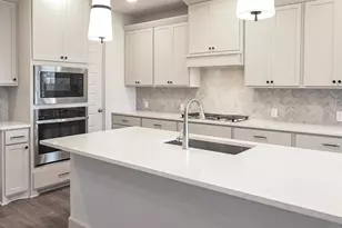 608 Bay Breeze Dr, Kyle, TX 78640 - Photo 2