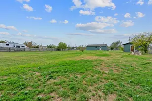 128 Monterrey Hills Dr, Del Valle, TX 78617 - Photo 28