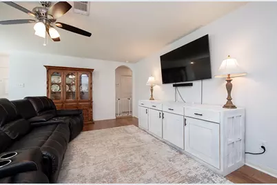 216 Millers Loop, Jarrell, TX 76537 - Photo 4