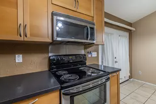 1015 E Yager Ln, Austin, TX 78753 - Photo 8
