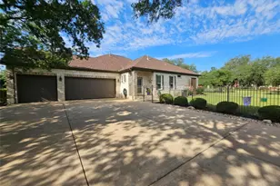 107 W Majestic Oak Ln, Georgetown, TX 78633 - Photo 38