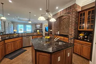 107 W Majestic Oak Ln, Georgetown, TX 78633 - Photo 8