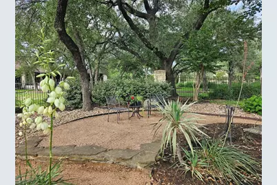 107 W Majestic Oak Lane, Georgetown, TX 78633 - Photo 34
