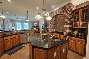 107 W Majestic Oak Ln, Georgetown, TX 78633 - Photo 14