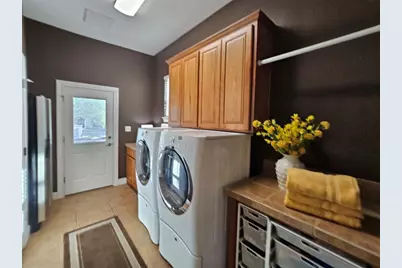 107 W Majestic Oak Lane, Georgetown, TX 78633 - Photo 16