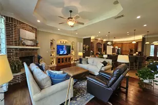 107 W Majestic Oak Ln, Georgetown, TX 78633 - Photo 12