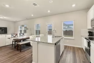 213 Little Grn Trl, Jarrell, TX 76537 - Photo 8