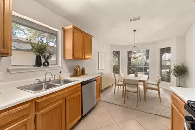 8805 Francia Trail, Austin, TX 78748 - Photo 4