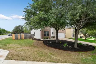 113 Sawgrass Cir, Kyle, TX 78640 - Photo 2