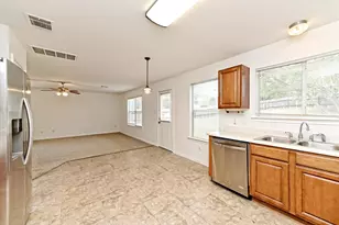 113 Sawgrass Cir, Kyle, TX 78640 - Photo 12