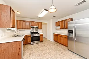113 Sawgrass Cir, Kyle, TX 78640 - Photo 10