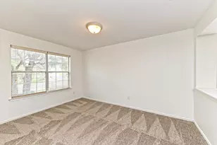 113 Sawgrass Cir, Kyle, TX 78640 - Photo 4