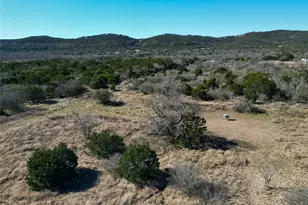 831 Magers Rd, Concan, TX 78838 - Photo 24