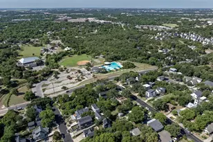 1210 Luna St, Austin, TX 78721 - Photo 26