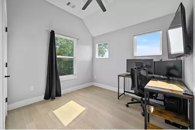 1210 Luna Street #2, Austin, TX 78721 - Photo 8