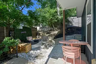 1210 Luna St, Austin, TX 78721 - Photo 4