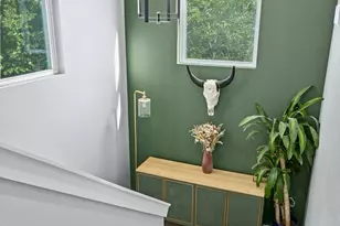 1210 Luna St, Austin, TX 78721 - Photo 8