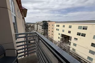 711 W 26th St, Austin, TX 78705 - Photo 8