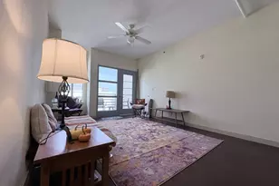 711 W 26th St, Austin, TX 78705 - Photo 2
