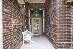401 Canterbury Hl, Cibolo, TX 78108 - Photo 2