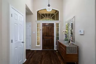 401 Canterbury Hl, Cibolo, TX 78108 - Photo 4