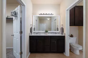401 Canterbury Hl, Cibolo, TX 78108 - Photo 26