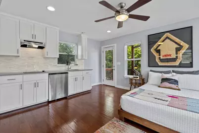 1005 Taffy Court, Austin, TX 78704 - Photo 24