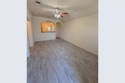 412 Azurite Drive, Jarrell, TX 76537 - Photo 4