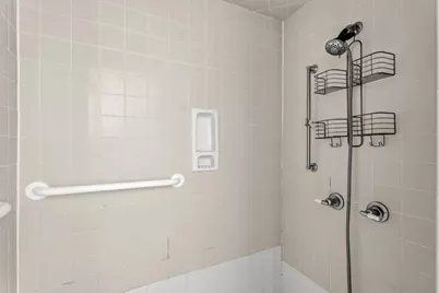 927 E Walnut Street, La Grange, TX 78945 - Photo 18