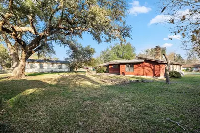 927 E Walnut Street, La Grange, TX 78945 - Photo 22